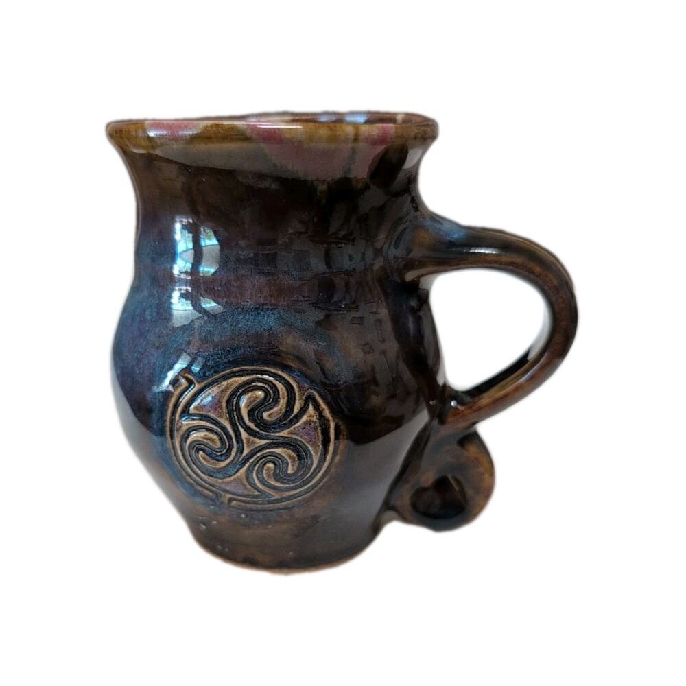 Irish‎ Handmade Pottery Colm de Ris Curved Mug